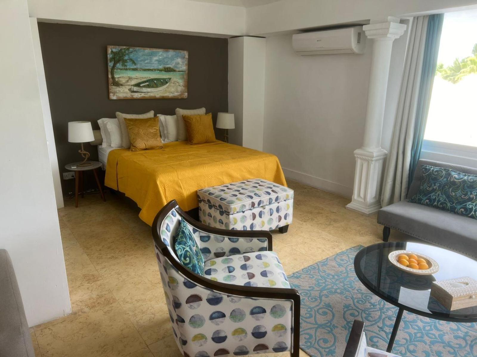 Explora Prestige Bed & Breakfast Blue Bay Exterior photo